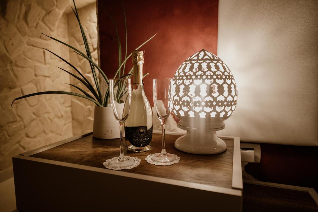 برينديسي Pacuvius Home Suite B&B المظهر الخارجي الصورة
