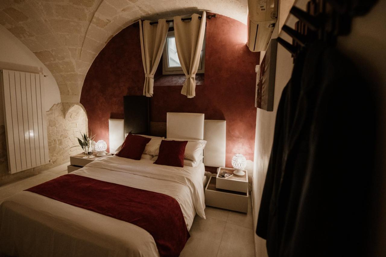 برينديسي Pacuvius Home Suite B&B المظهر الخارجي الصورة